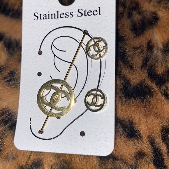 Gold earring set. 3 piece. - Picture 2 of 7